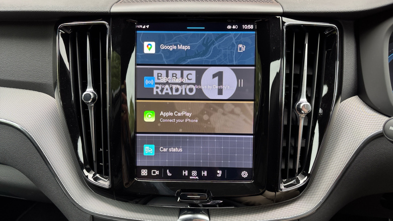 Volvo XC60 2.0 B5P Plus Black Edition 5dr AWD Geartronic Petrol Estate